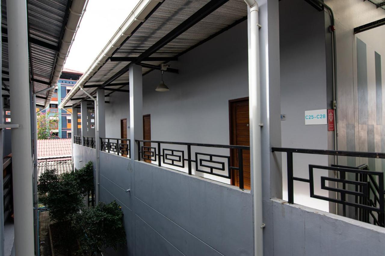 Hotel Matini Klong1 à Rangsit Extérieur photo