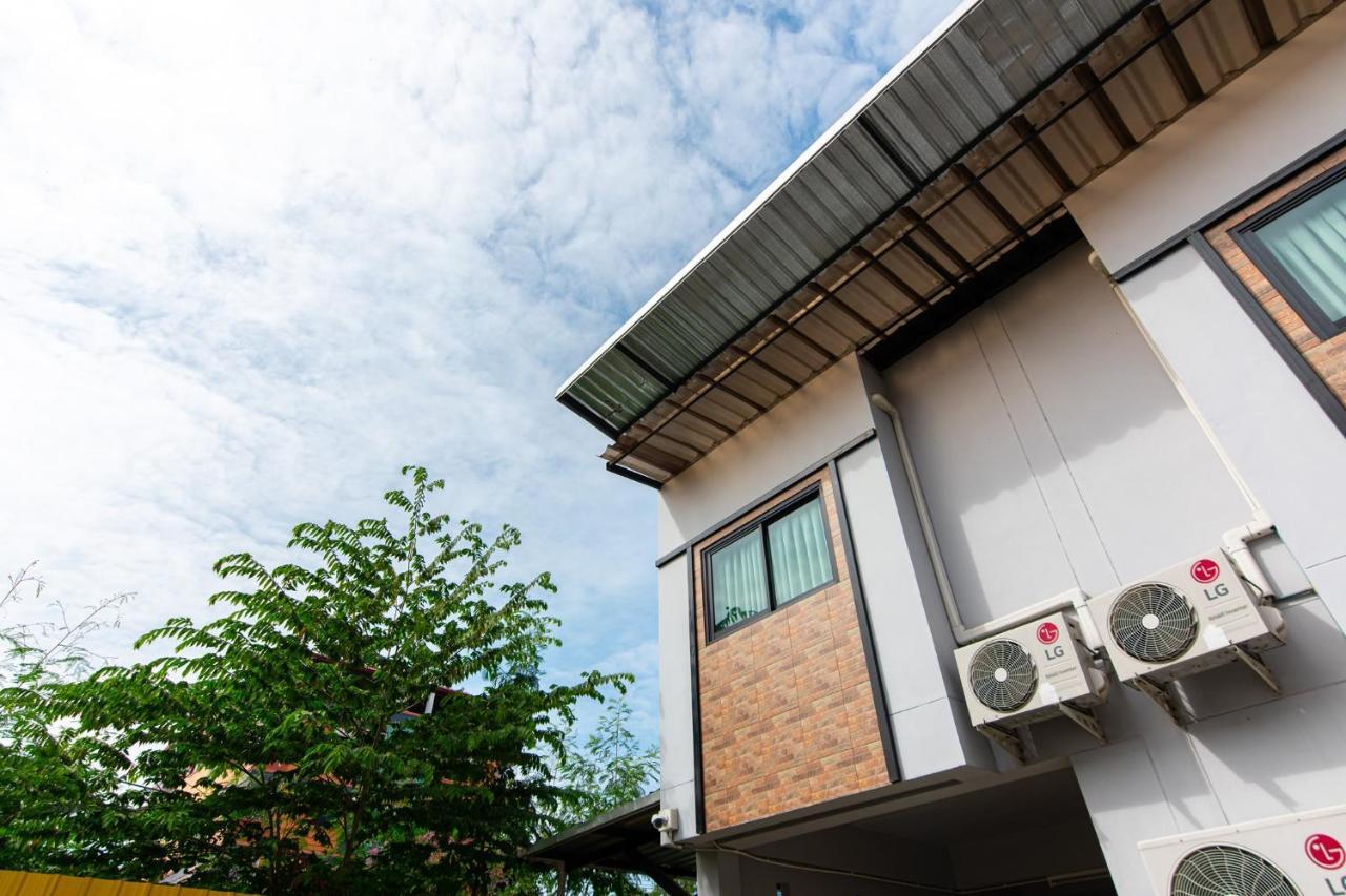 Hotel Matini Klong1 à Rangsit Extérieur photo